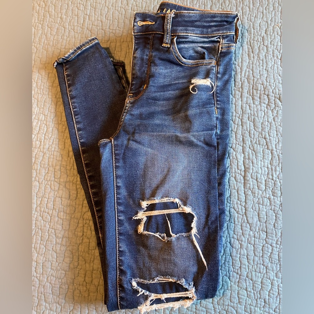 American Eagle Jeans!!!!size 2 regular